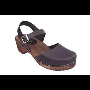 Lotta from Stockholm low black clogs